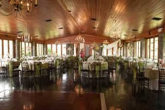 Holidays & Catering 16 Dining hall in lawnhaven with white table settings