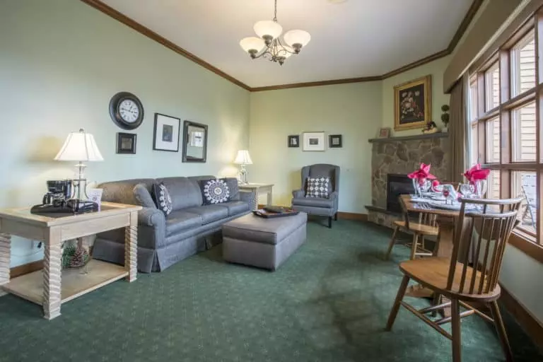 What is a Boutique Poconos Resort? 4 Places to stay in the Poconos